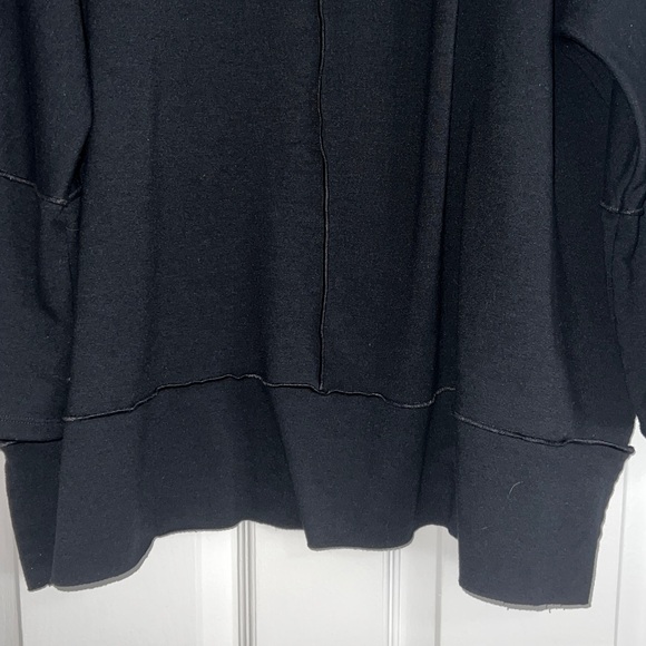 Spanx AirEssentials Women’s Plus Seamed Long Sleeve Top in Black size 2X - Picture 9 of 13